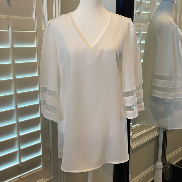 Tops - Bell Sleeve Blouse, Color - off white